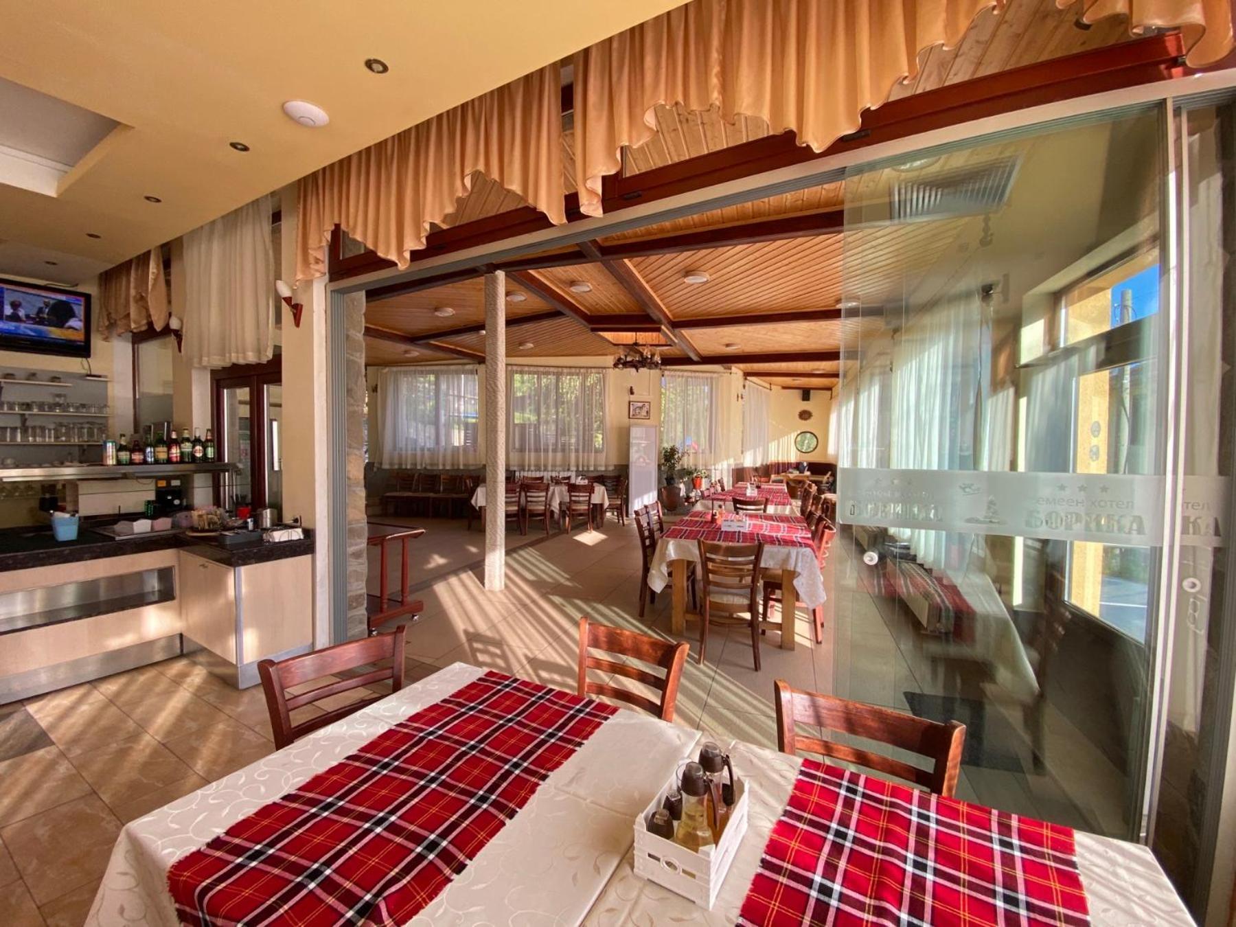 Boryka Family Hotel Asikoria ภายนอก รูปภาพ