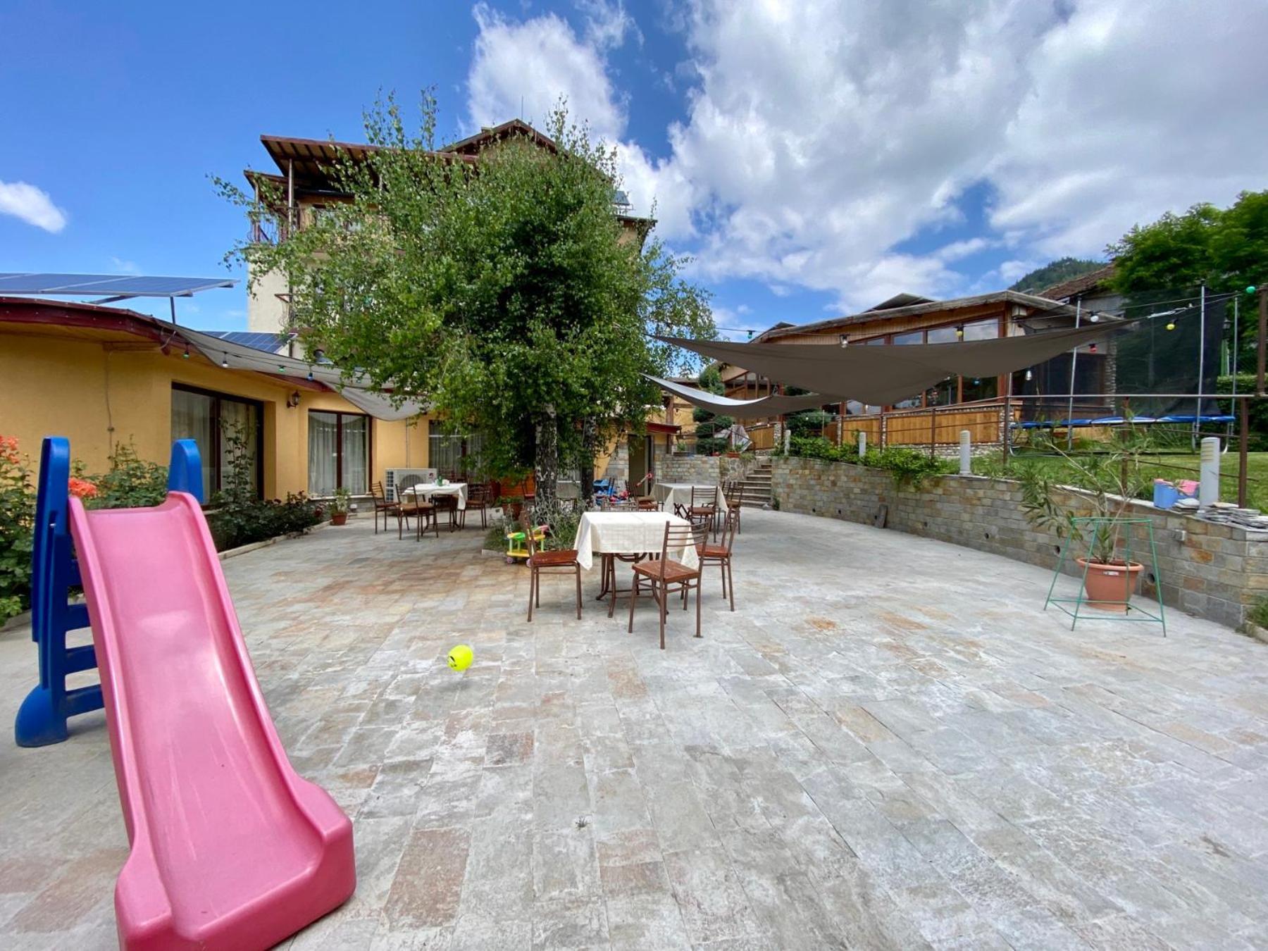 Boryka Family Hotel Asikoria ภายนอก รูปภาพ