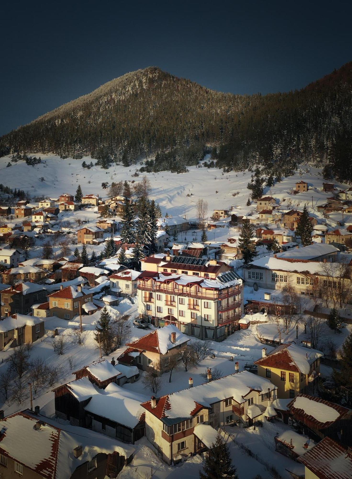 Boryka Family Hotel Asikoria ภายนอก รูปภาพ